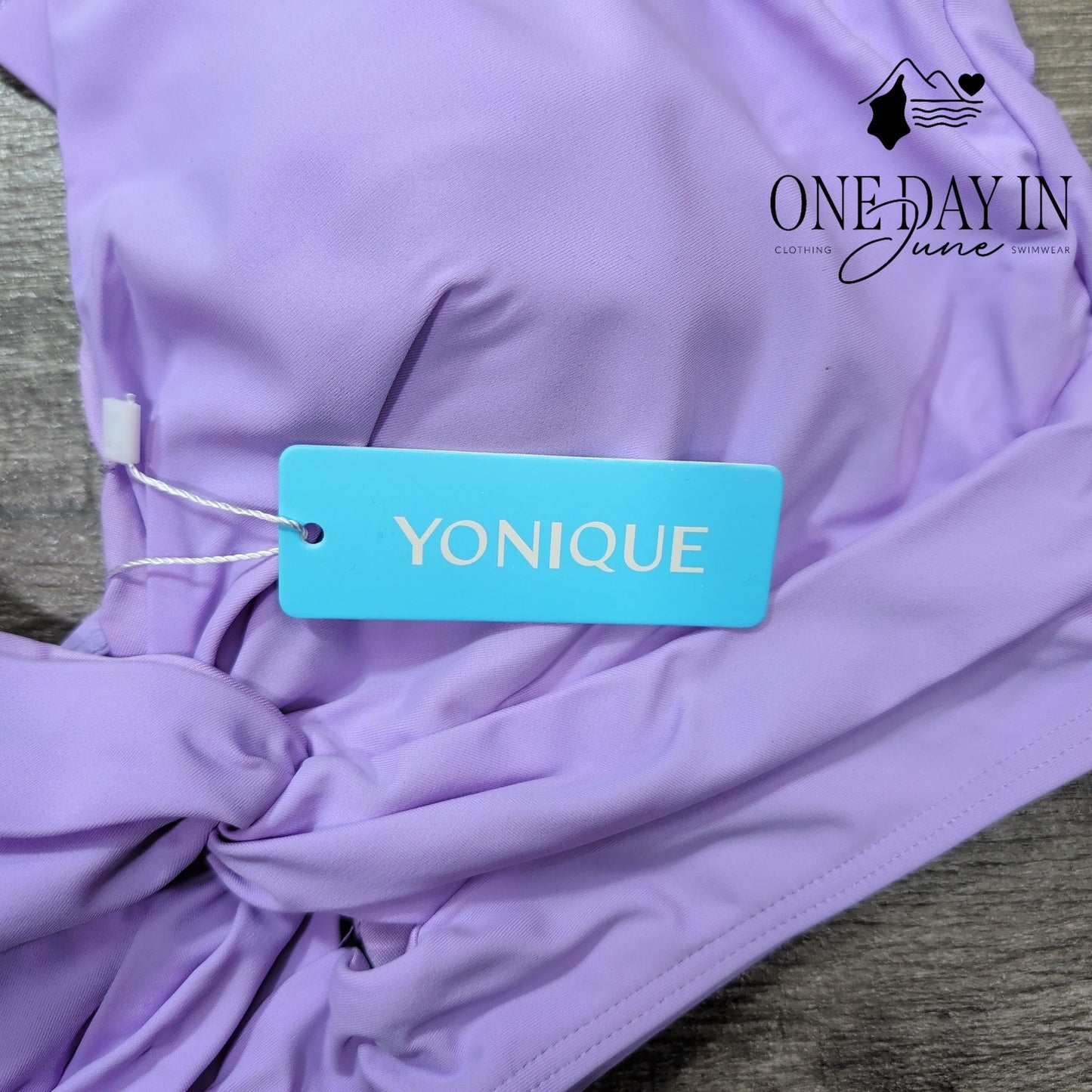 Yonique Twist Front Adjustable Strap Bikini Top Size M