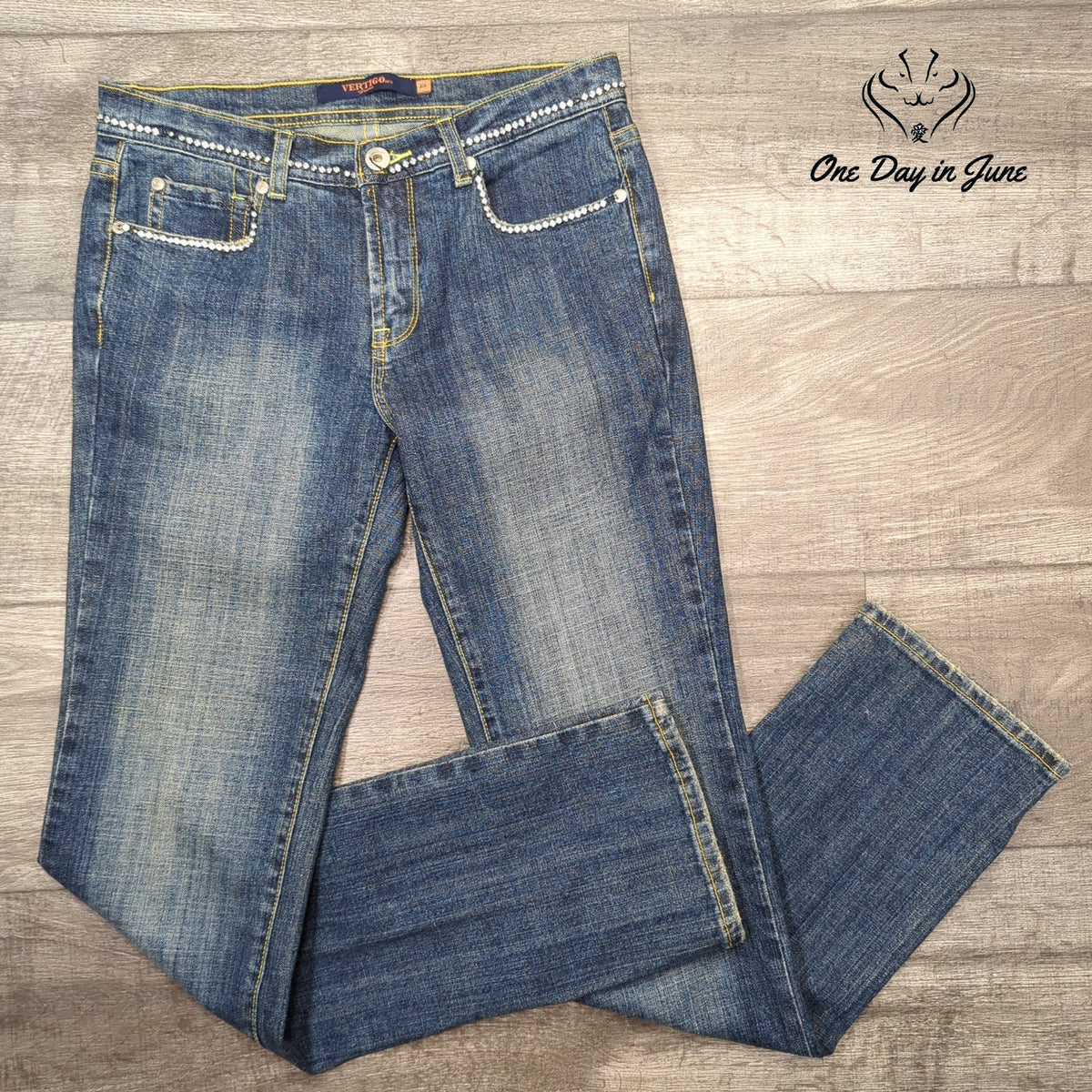 Vertigo Paris Jeans Straight Leg Rhinestone Embellished Denim Size 4