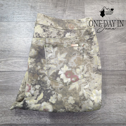 Chico's So Slimming Girlfriend Ankle Jeans Size Chico's 3 (16)