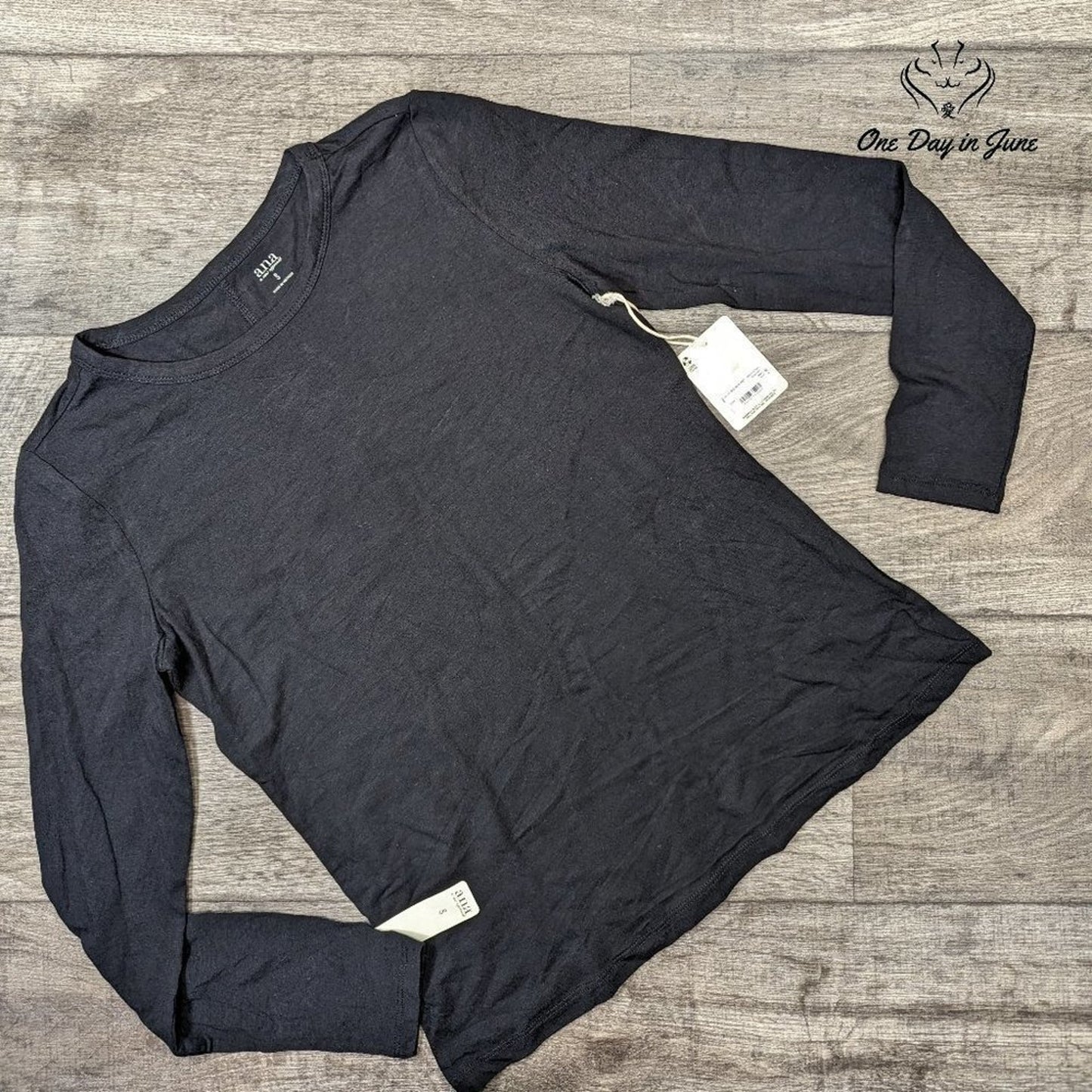 A.n.a Long Sleeve Tee Shirt Size S