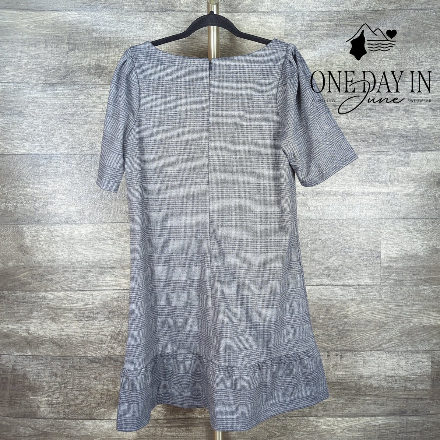 Ann Taylor Short Sleeve Mini Dress Size M
