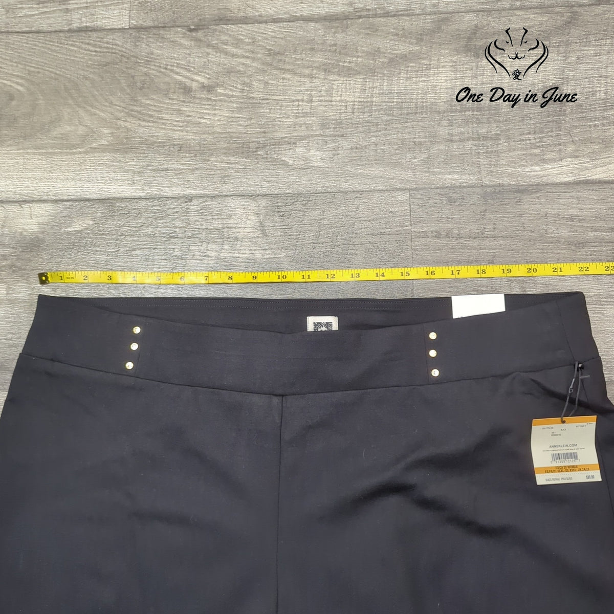 Anne Klein Plus Black Slim Leg Pull On Gold Studded Pants NWT Size 3X