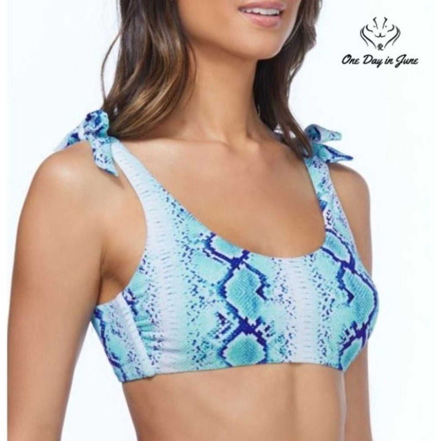 Ambrielle Textured Animal Bralette Bikini Top Size M