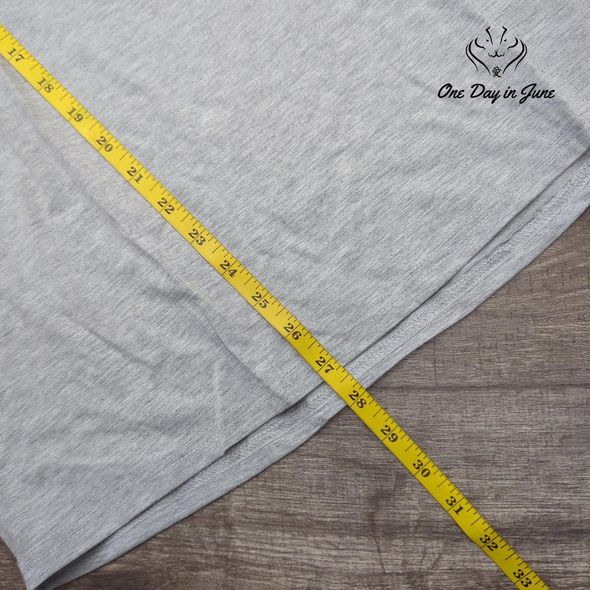 Suzie Q USA V Neck Short Sleeve T Shirt Gray White Striped Cuff NWT Size S
