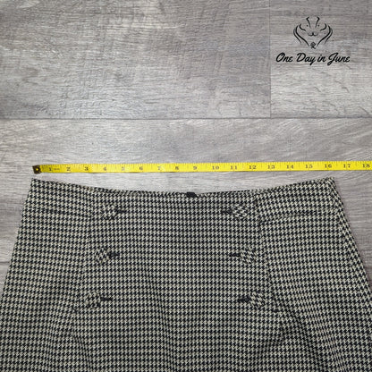 H&M Houndstooth Button Accent Mini Skirt Black Tan Cream Size 10