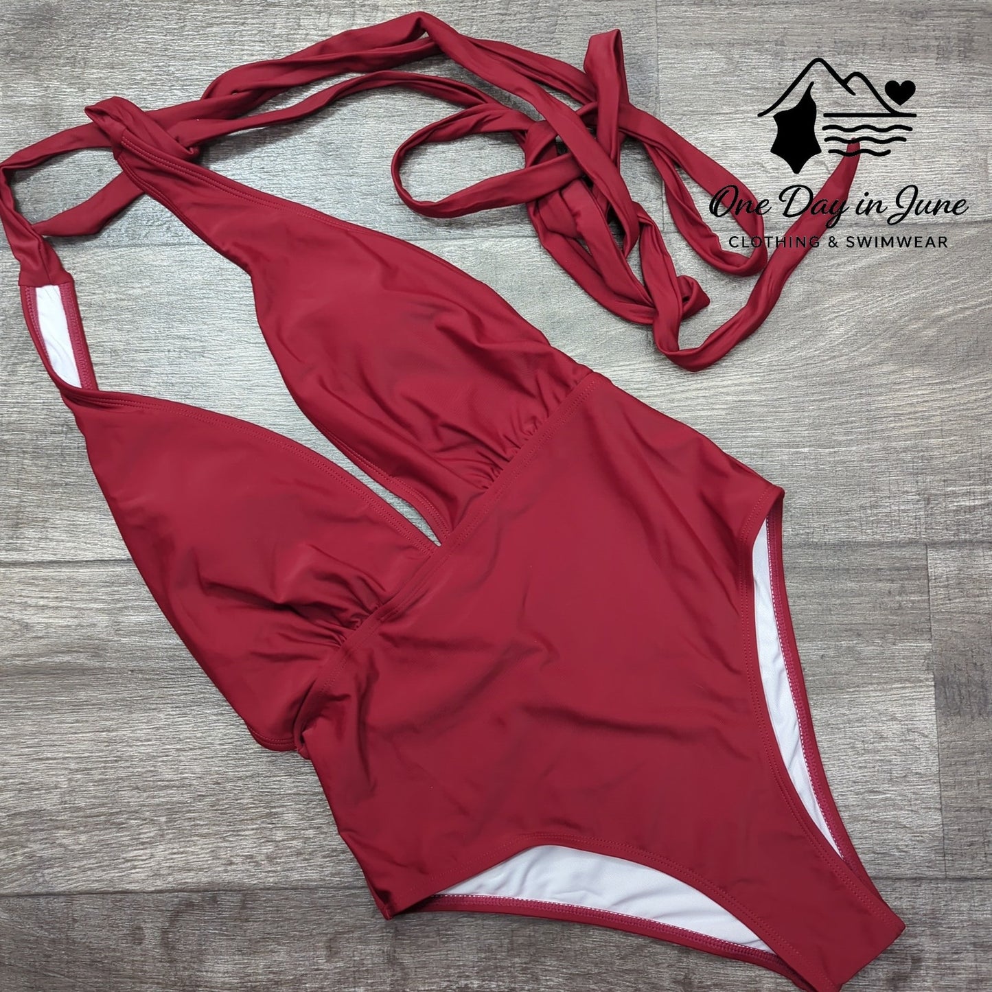 Cupshe Tie Wrap V Neck One Piece Swimsuit Size S