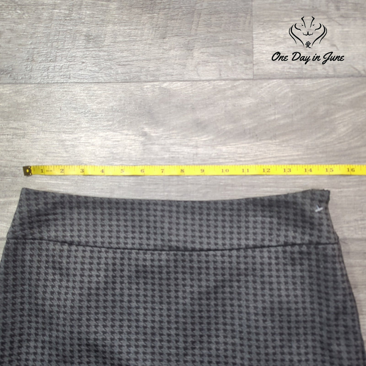 Garfield & Marks Pencil Skirt Gray Black Houndstooth Knee Length Size 4