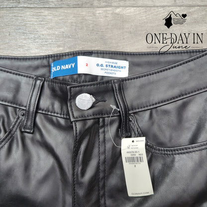 Old Navy High Rise OG Straight Faux Leather Pants Size 2
