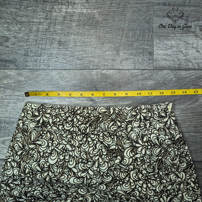 Geoffrey Beene Sport Stretch Mini Skirt Size 2