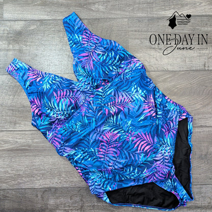 Aqua Eve Plus Size Tropical One Piece Swimsuit Size 20W