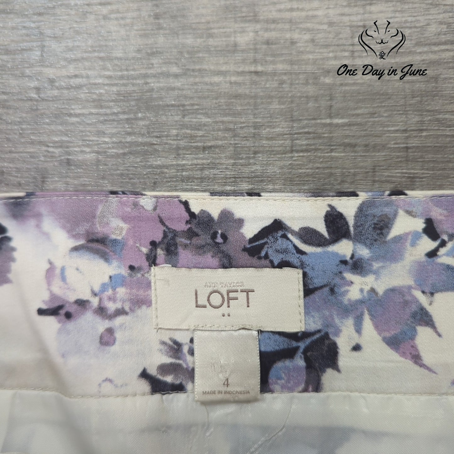 Loft Floral Mini Skirt Size 4