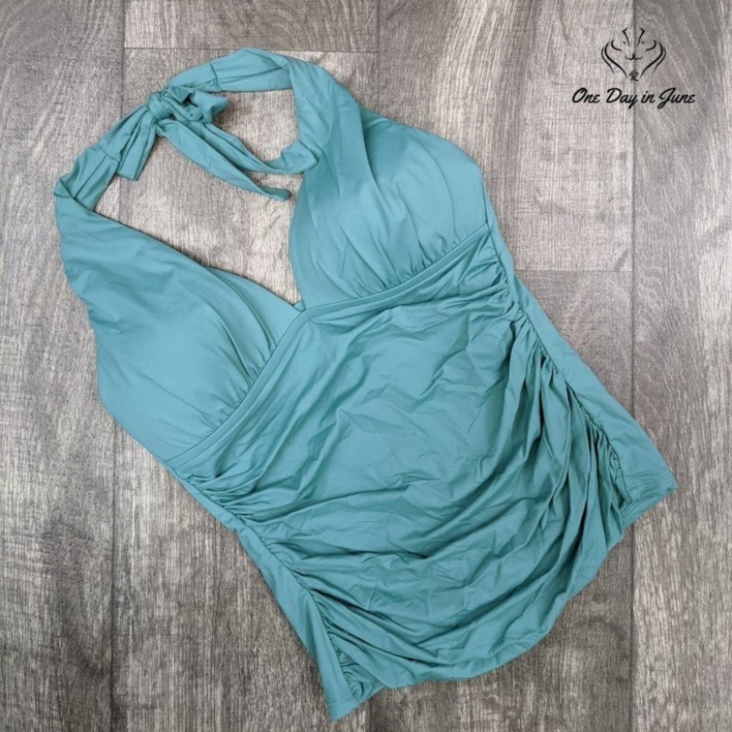 La Blanca Island Goddess Underwire Tankini Top Size 4
