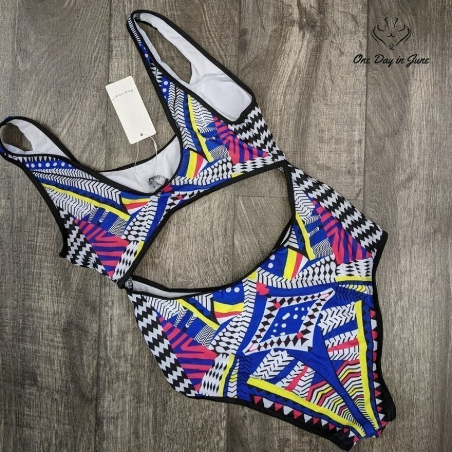 Ekouaer Cut Out One Piece Swimsuit Size XXL