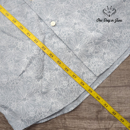 Egara Button Front Shirt Size M