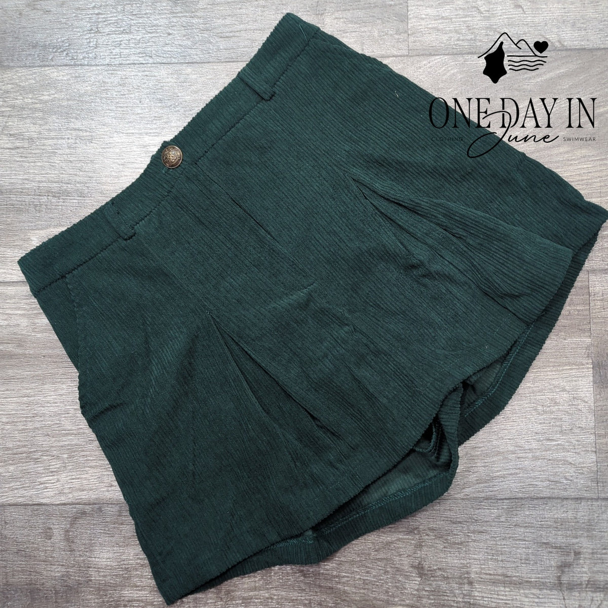 Kirious High Waist Corduroy Shorts Dark Green Size S