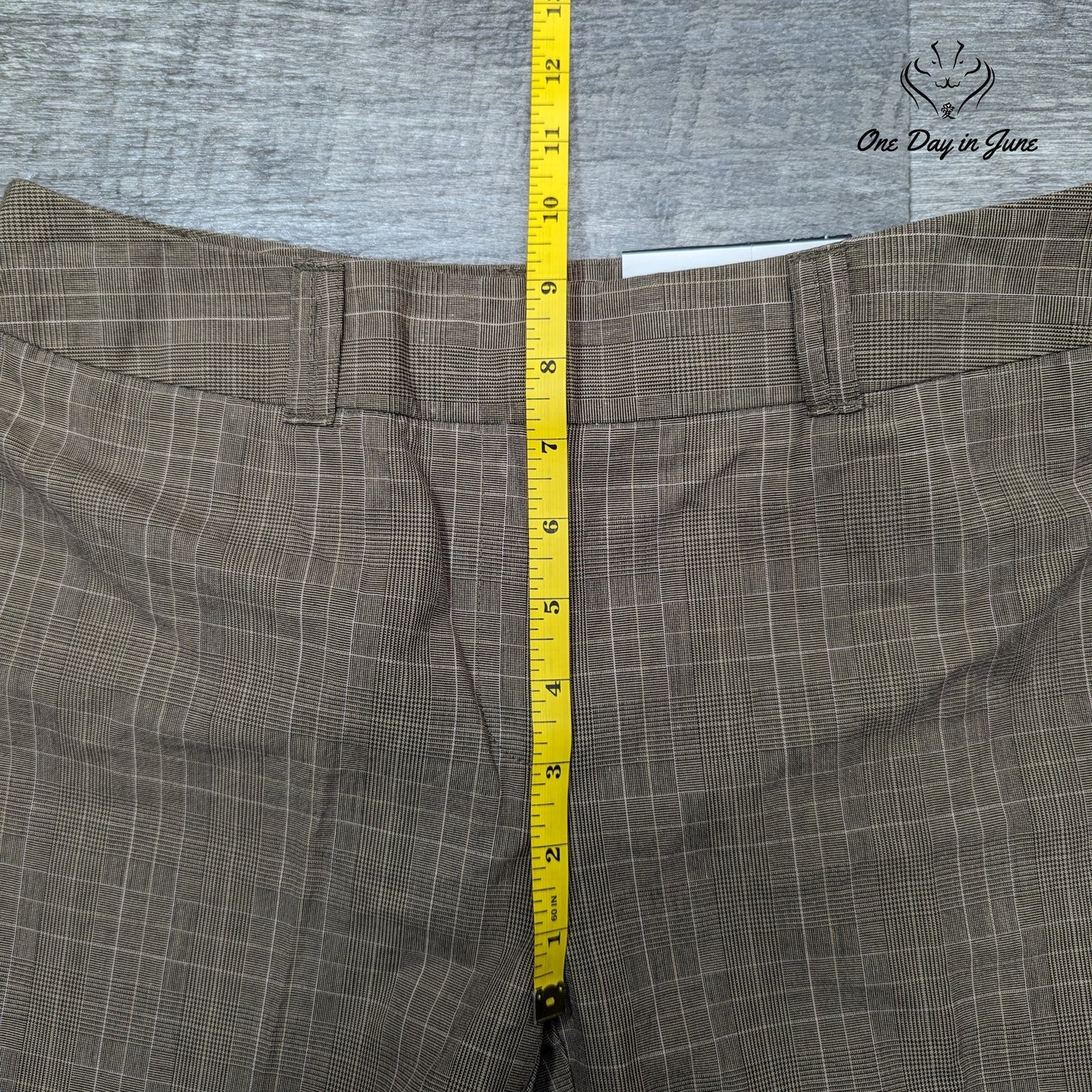 Cato Classic Relaxed Thigh Straight Leg Pants Size 4