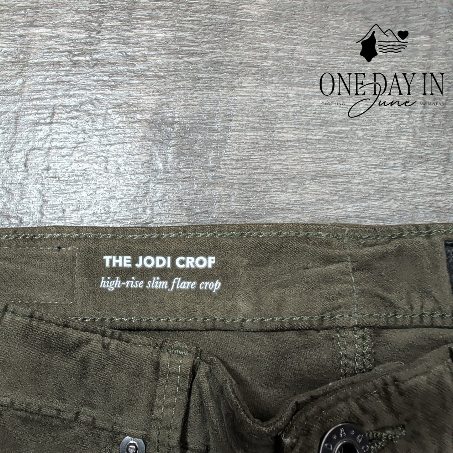 AG Adriano Goldschmied The Jodi Crop Olive High Rise Slim Flare NWT Size 4 (27)