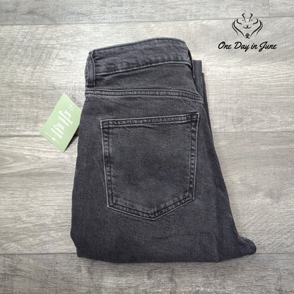 H&M Straight Leg Curvy Fit Jeans Size 8