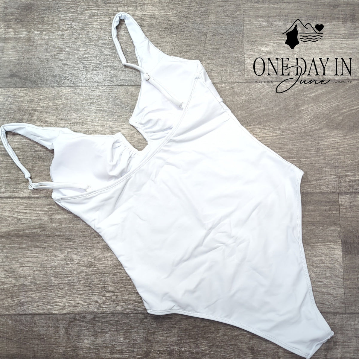 CharmLeaks U Wire One Piece Swimsuit White Plunge Neck High Cut Size S