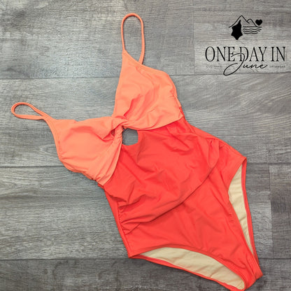 Cupshe Twist Font Keyhole One Piece Swimsuit Size XS