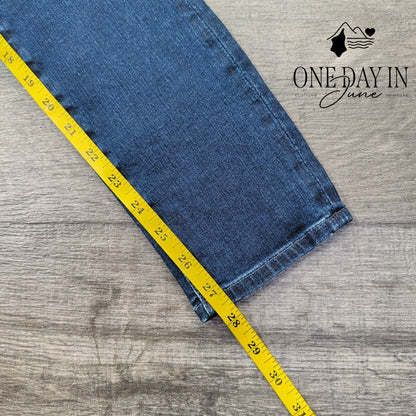 AG Adriano Goldschmied The Midi Ankle Mid Rise Legging Jeans NWT $215 Size 4