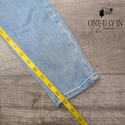 Loft Petite Curvy Skinny Ankle Jeans Size 2P