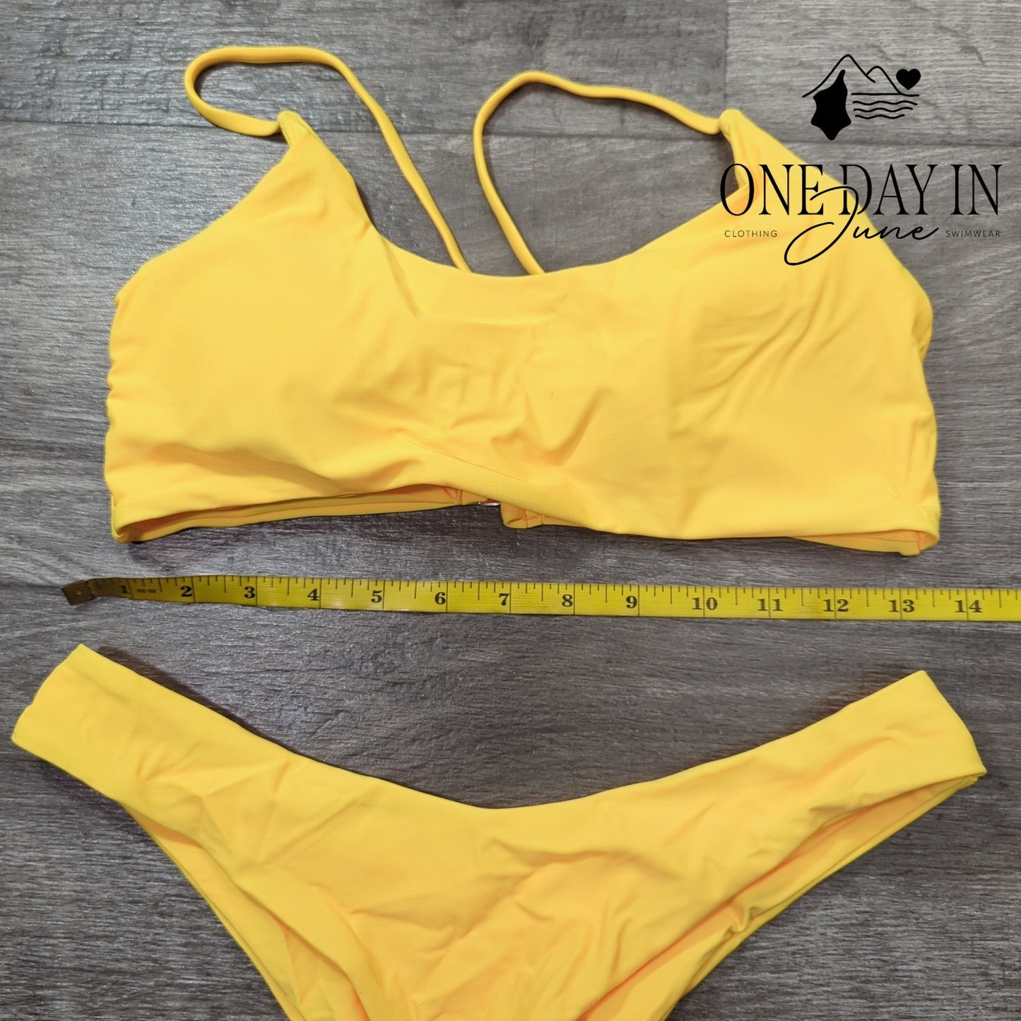 CharmLeaks Cheeky Crop Bikini Swimsuit Size M