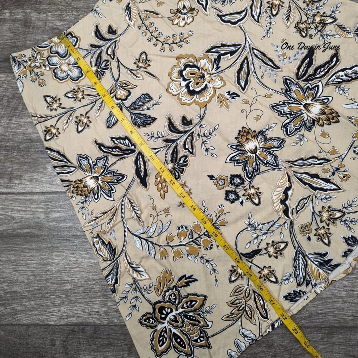 Carolina Blues Floral A Line Light Cotton Skirt Size 4