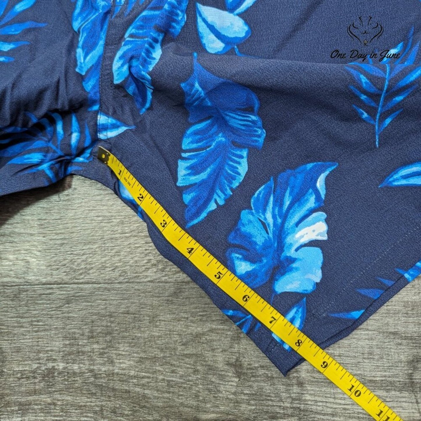 28 Palms Board Shorts Size 36