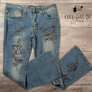 Ed Hardy Low Rise Bootcut Jeans Tattoo Mother Graphic Medium Tint NWT Size L