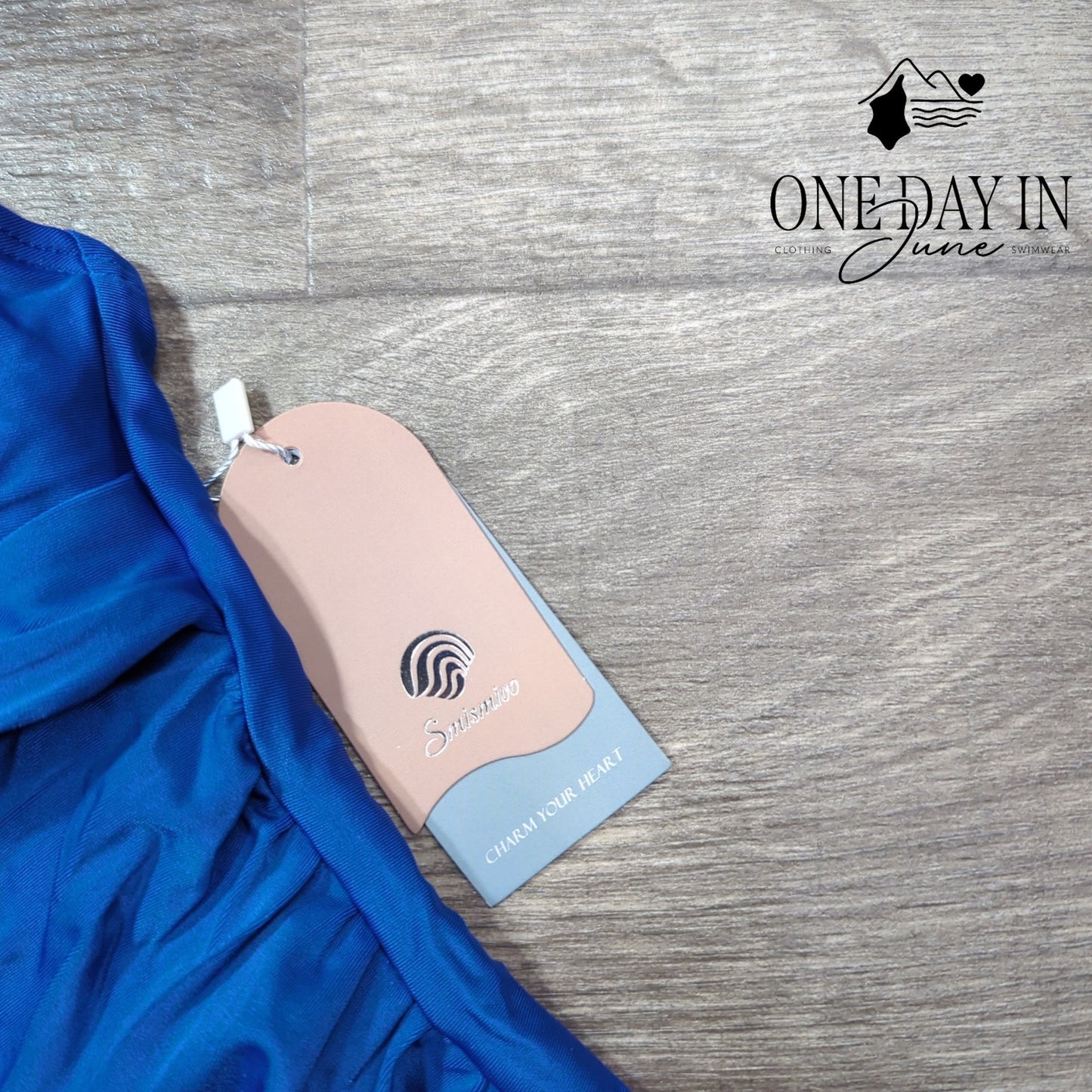 Smismivo V Front One Piece Swimsuit Size M