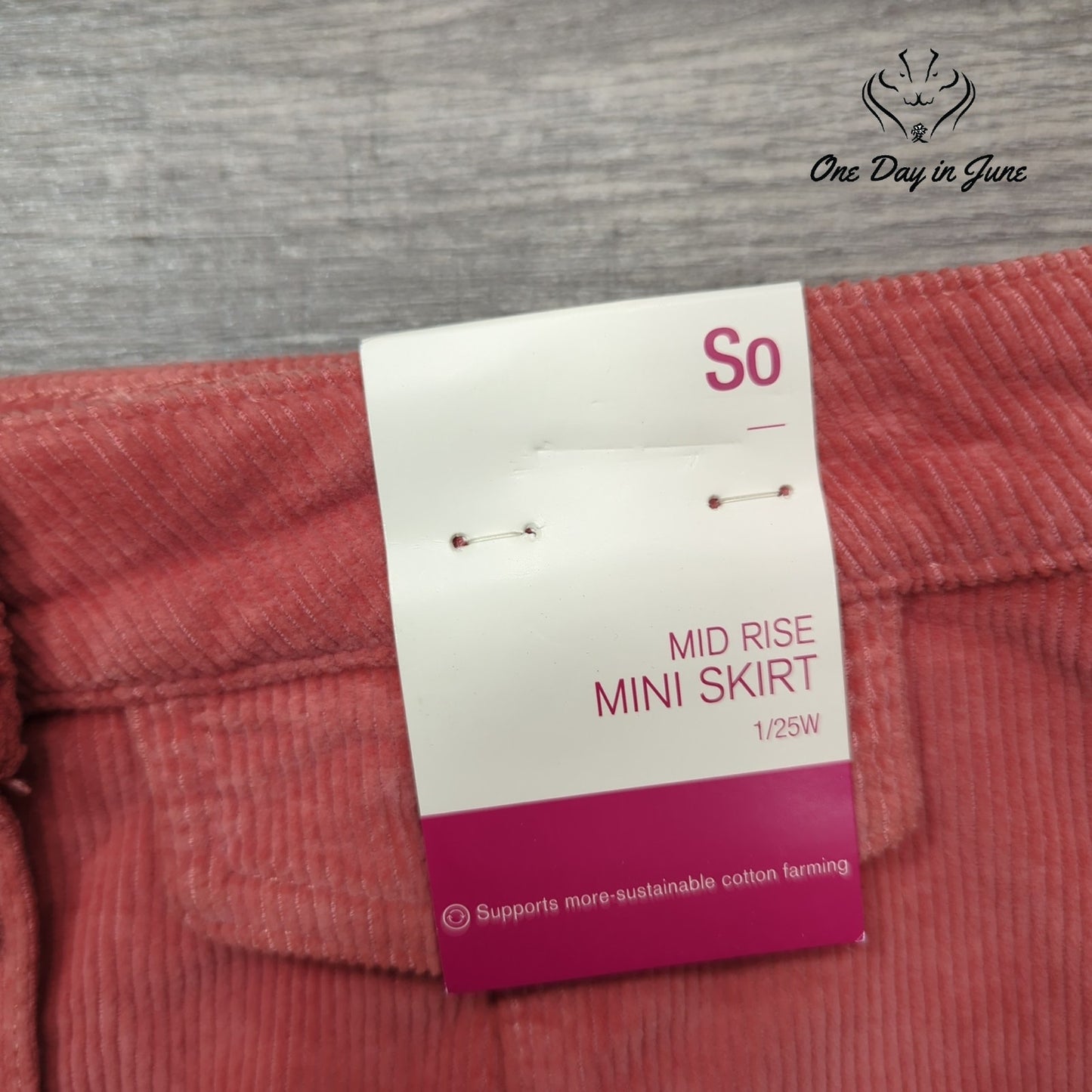 So Juniors Mid Rise Corduroy Mini Skirt Size 1