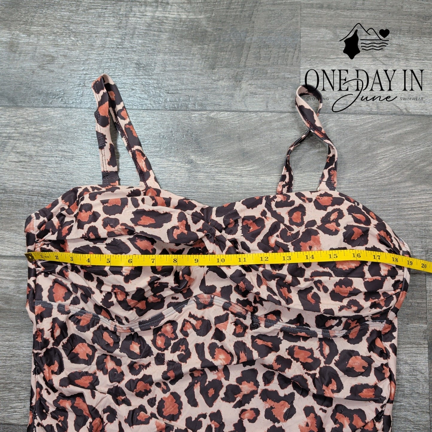 Holipick Plus Size Leopard One Piece Swimsuit Size 20W