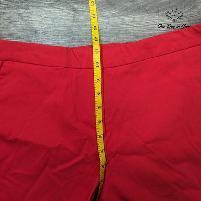 New Directions Chino Shorts Size 16