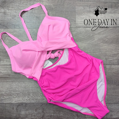 Eomenie Cross Front Cut Out One Piece Swimsuit Size L