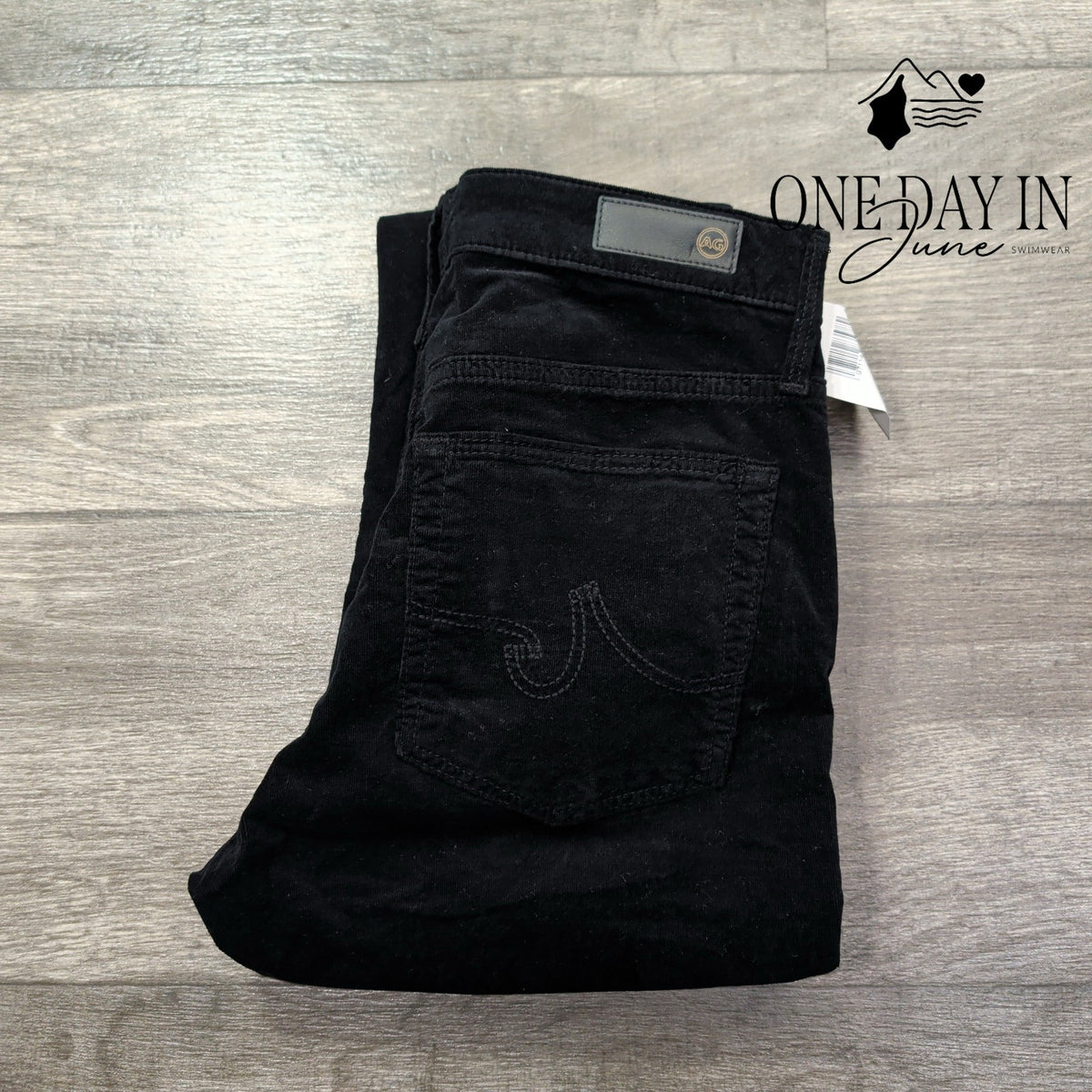 AG Adriano Goldschmied The Farrah Skinny Ankle Corduroy Pants Black NWT Size 4