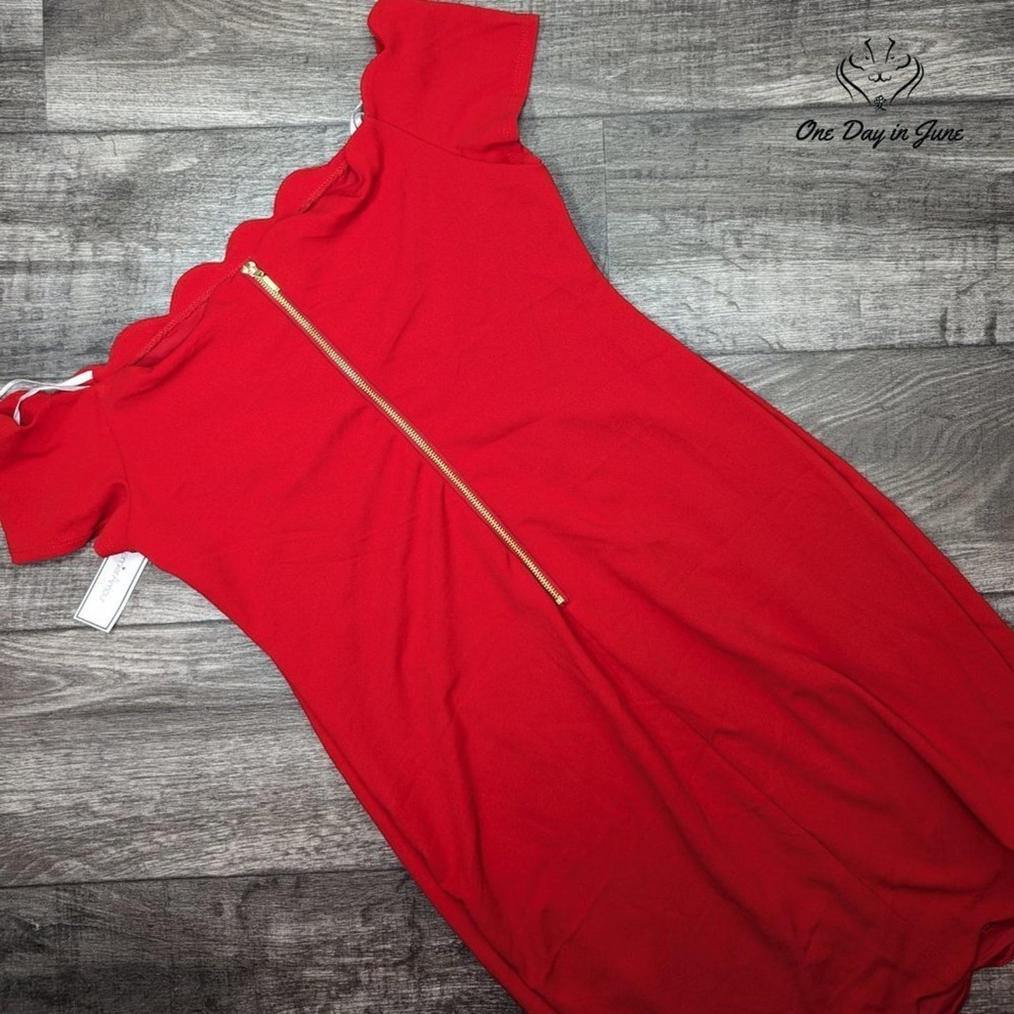 Premier Amour Off Shoulder Scallop Edge Mini Dress Size 14