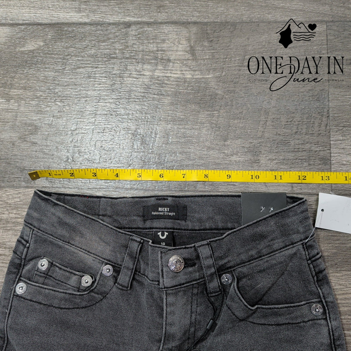 True Religion Ricky Relaxed Straight Jeans Gray Wash NWT Women's Size 10