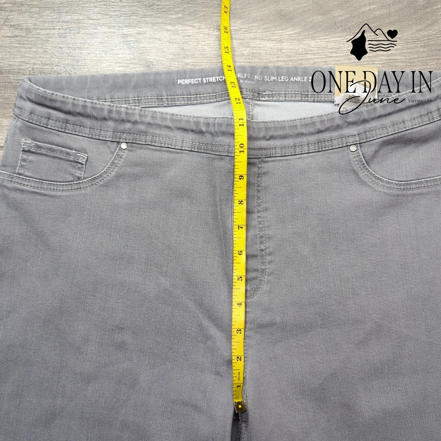 Chico's Girlfriend Slim Leg Ankle Jeans Size Chico's 3 (16)