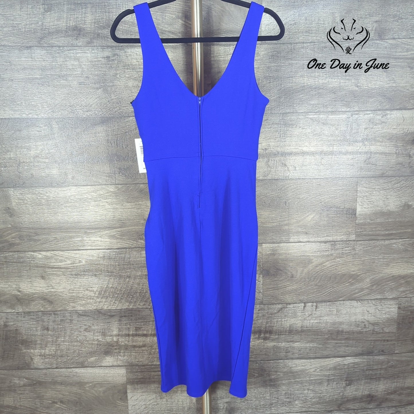 Premier Amour Cross Front Sleeveless Dress Size 6