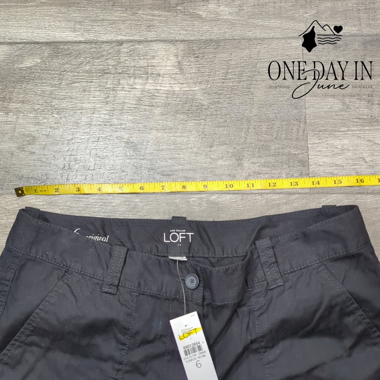 Loft The Original Cropped Cargo Pants Size 6