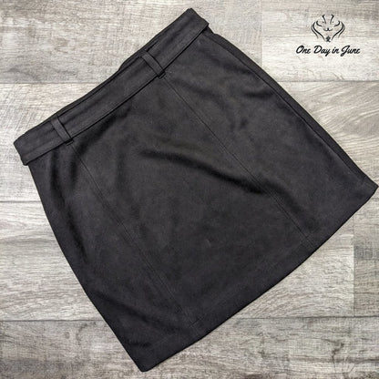 Haute Monde Snap Belt Faux Suede Mini Skirt Size L