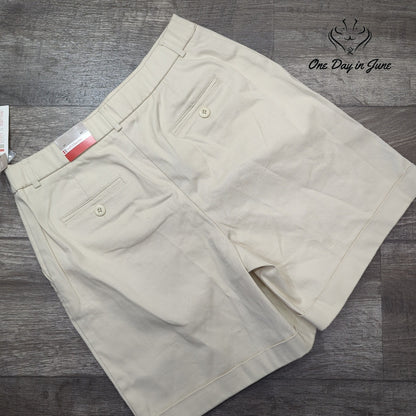 Croft & Barrow Flat Front Shorts Size 8