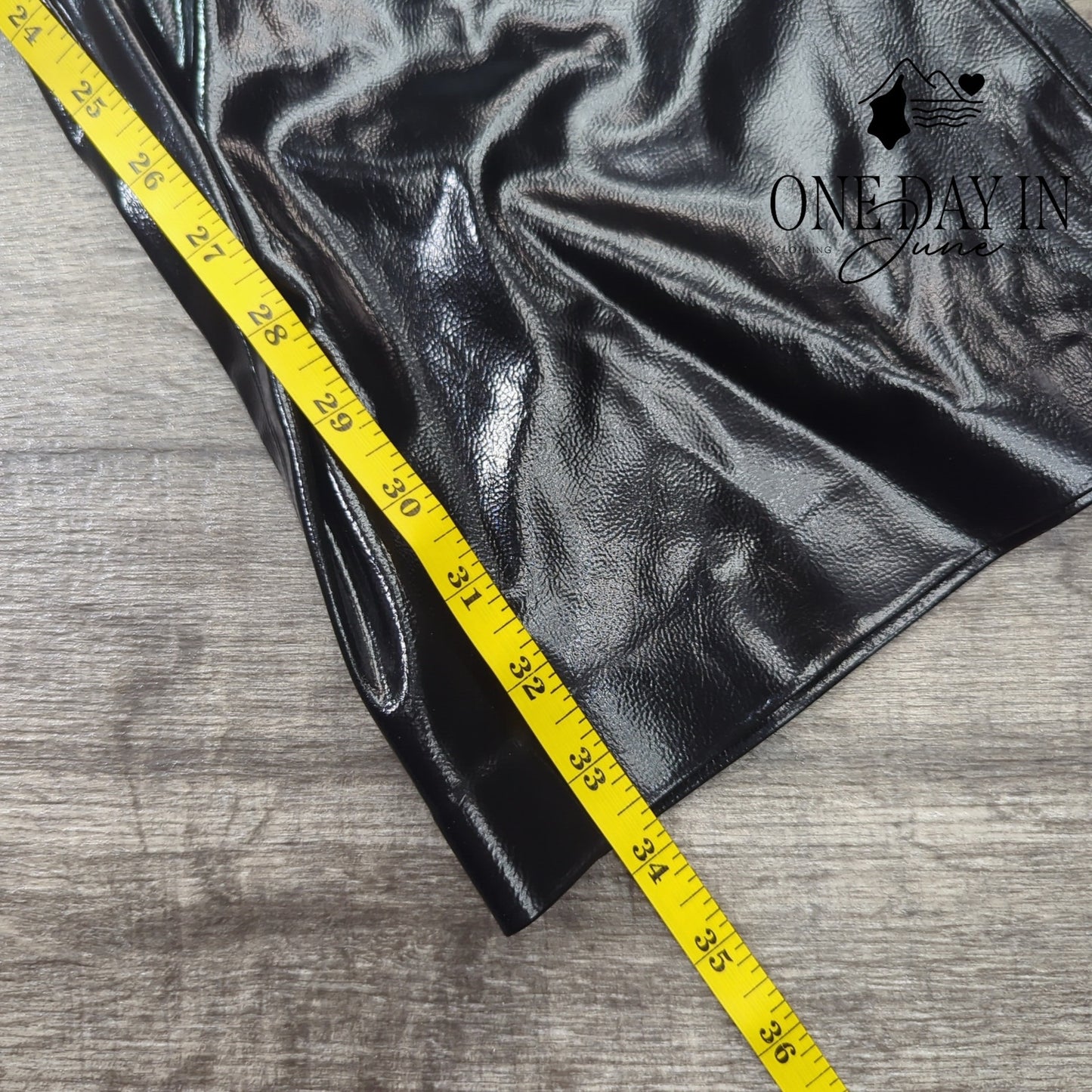 Alice + Olivia Faux Leather Bootcut Pants Black High Gloss NWT Size 8
