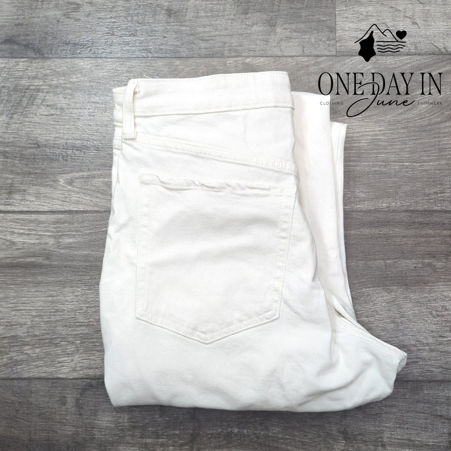 Old Navy High Rise OG Loose Distressed Jeans Size 14