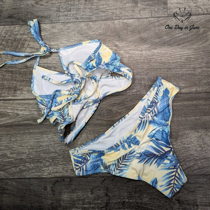 Gakau V Neck Cross Front Bikini Size S