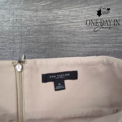 Ann Taylor Lined Mini Skirt Size 0