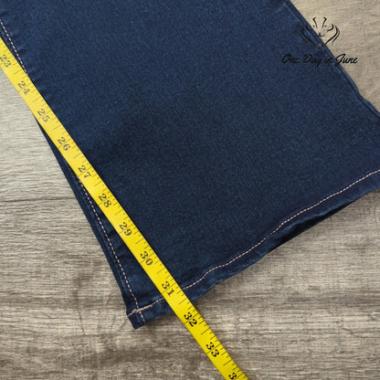 True Religion Becca Crystal Mid Rise Bootcut Jeans Dark Wash NWT $179 Size 27 (4