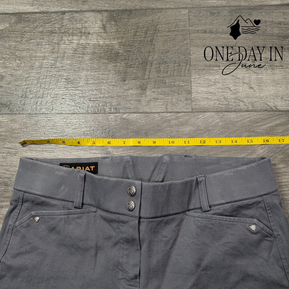 Ariat Riding Breeches Gray Suede Knee Patch Equestrian Pants Size 16 (32)
