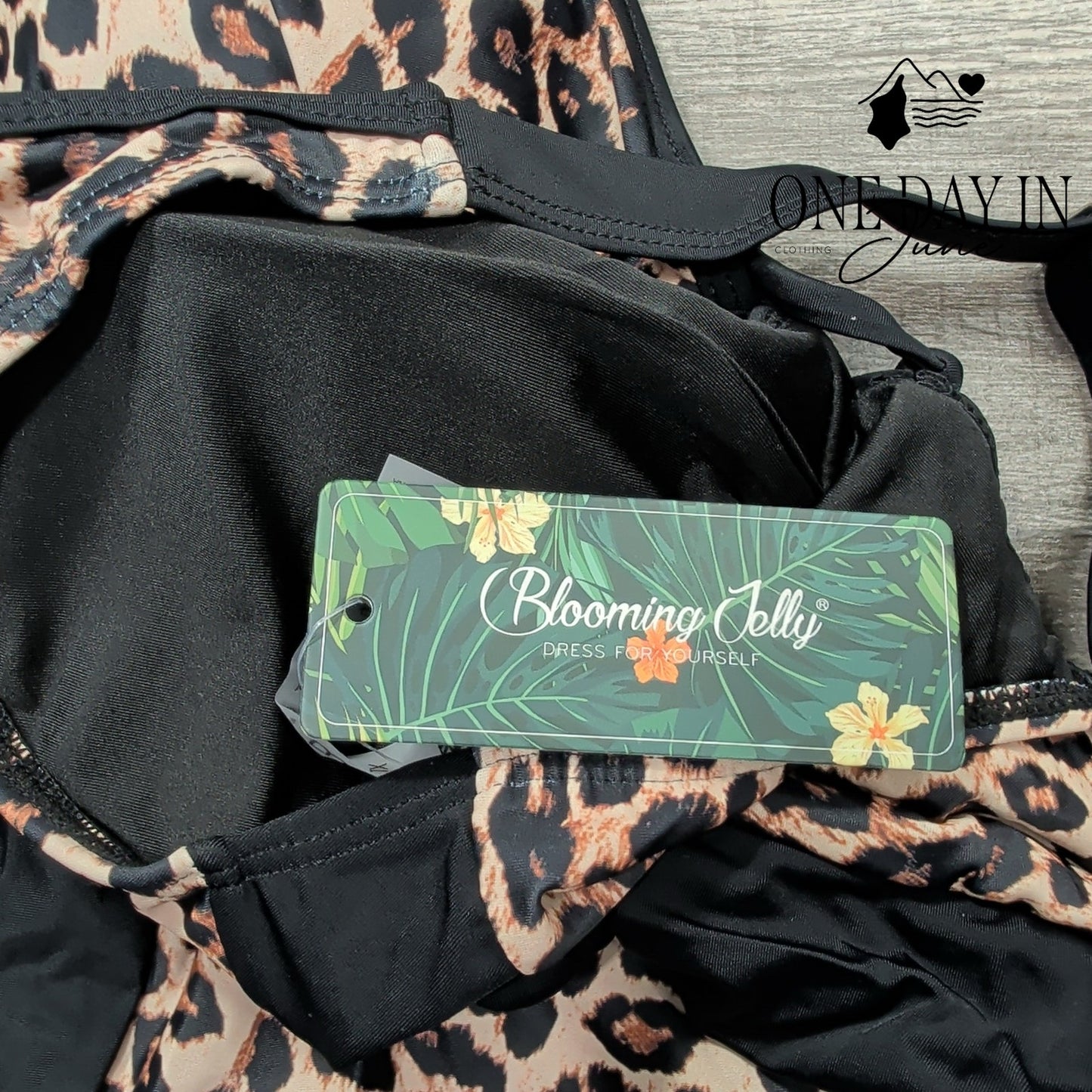 Blooming Jelly Leopard Lace Up Back One Piece Swimsuit Size XL